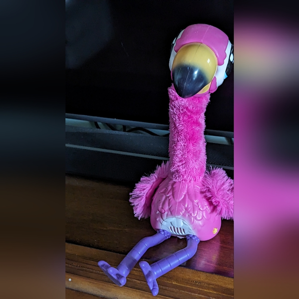 New without box Gotta Go Flamingo